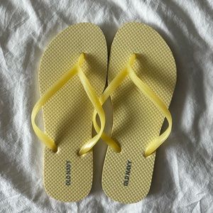 Old Navy Flip Flops